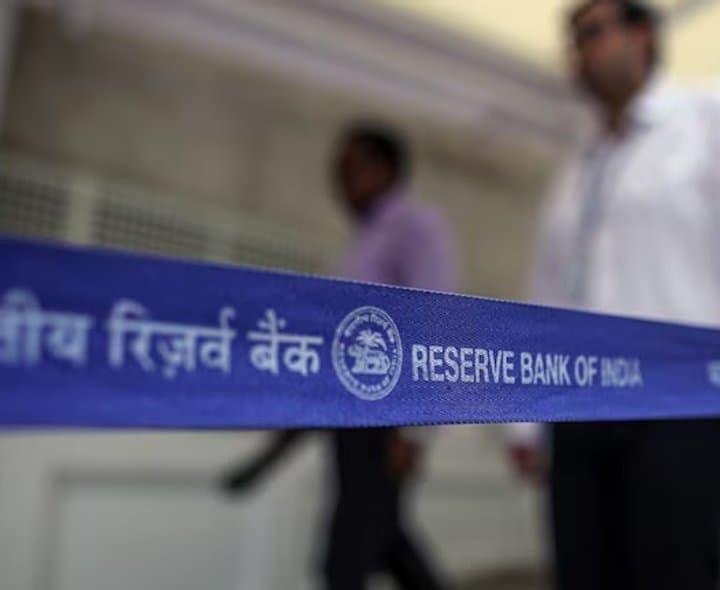 RBI keeps rates steady, remains cautious on inflation